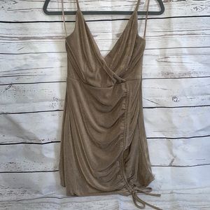 NWT Fashion nova Feel U Close Mini Dress - Mocha
Size: M